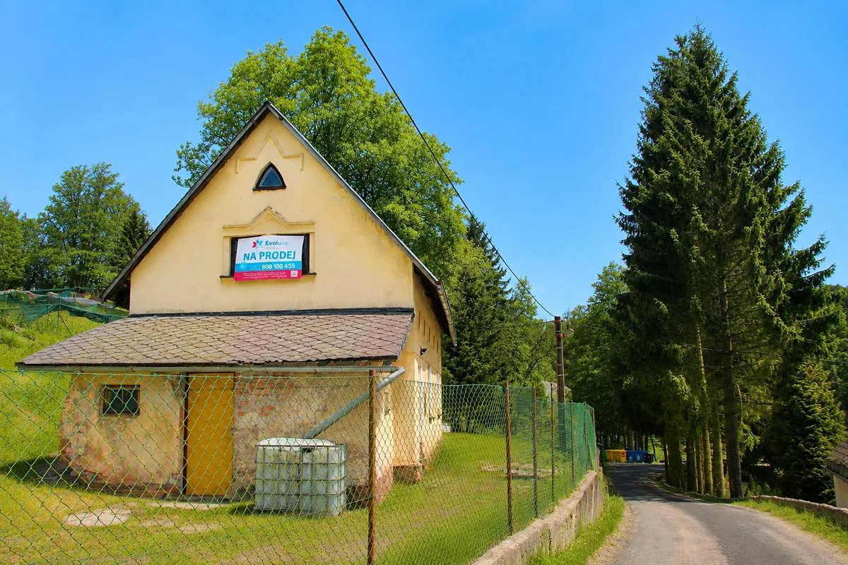 Prodej rodinného domu 130 m², pozemek 1733 m²